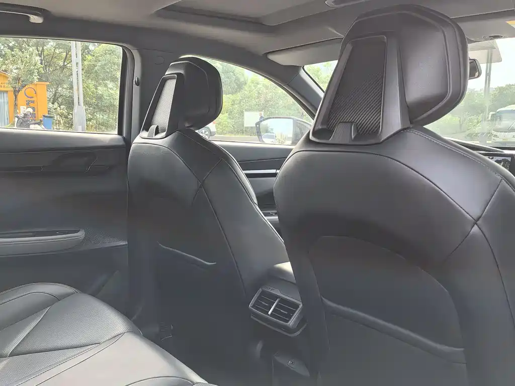 Changan UNI-V 2022 model 1.5T Excellent type