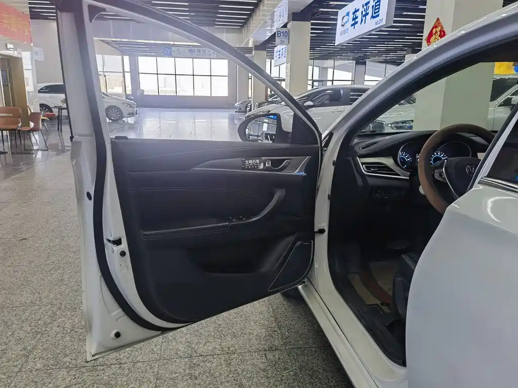 Фото машины 10