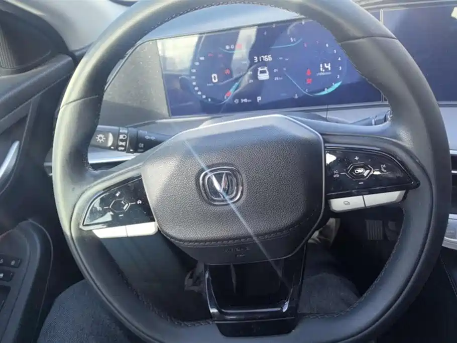 Yidong 2020 PLUS Million Edition 1.6 L GDI CVT Luxury