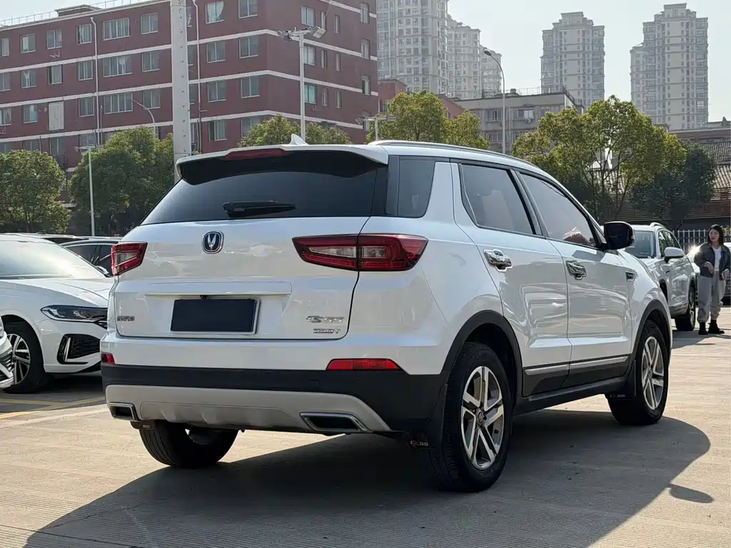 Changan CS55 2019 1.5T automatic dazzling type country VI