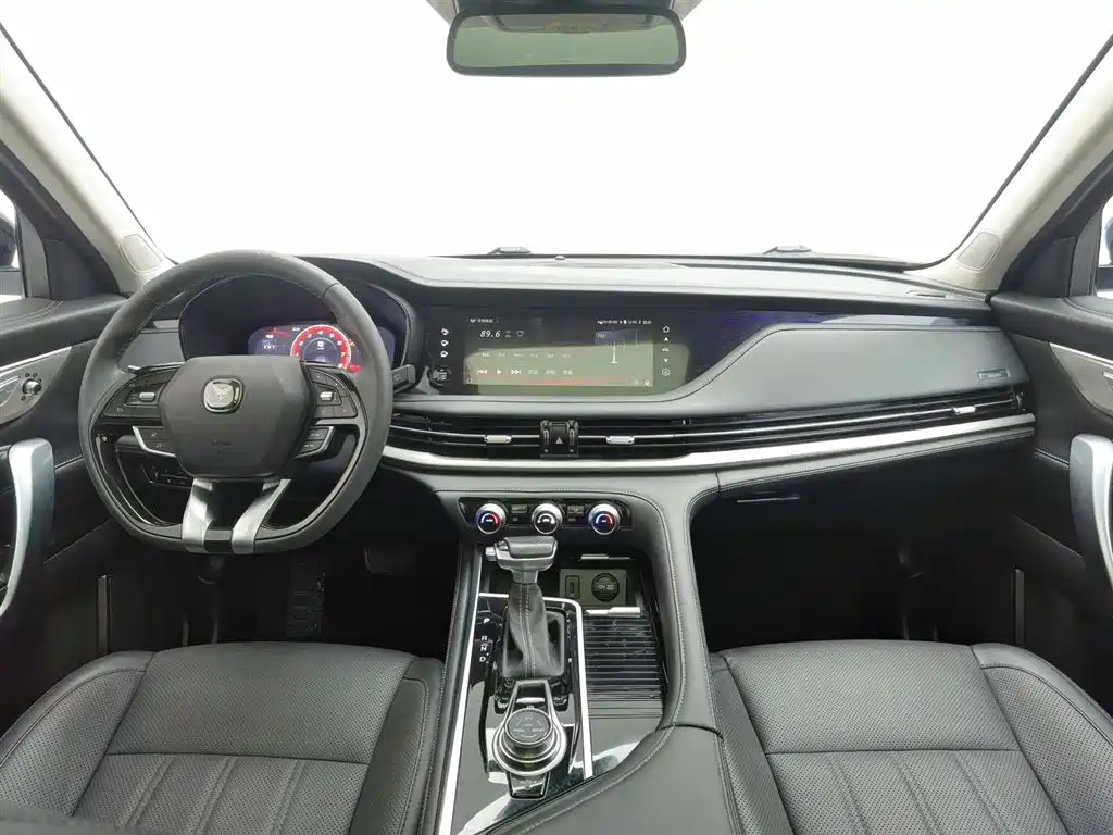 Changan CS95 2021 2.0T two-wheel drive luxury