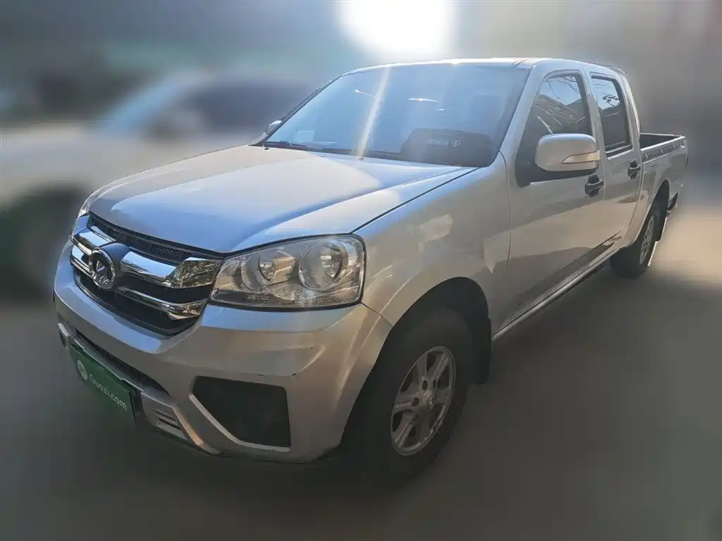 Fengjun 5 2021 1.5T two-wheel drive dry rice version value-for-money 1820mm cargo box GW4G15K