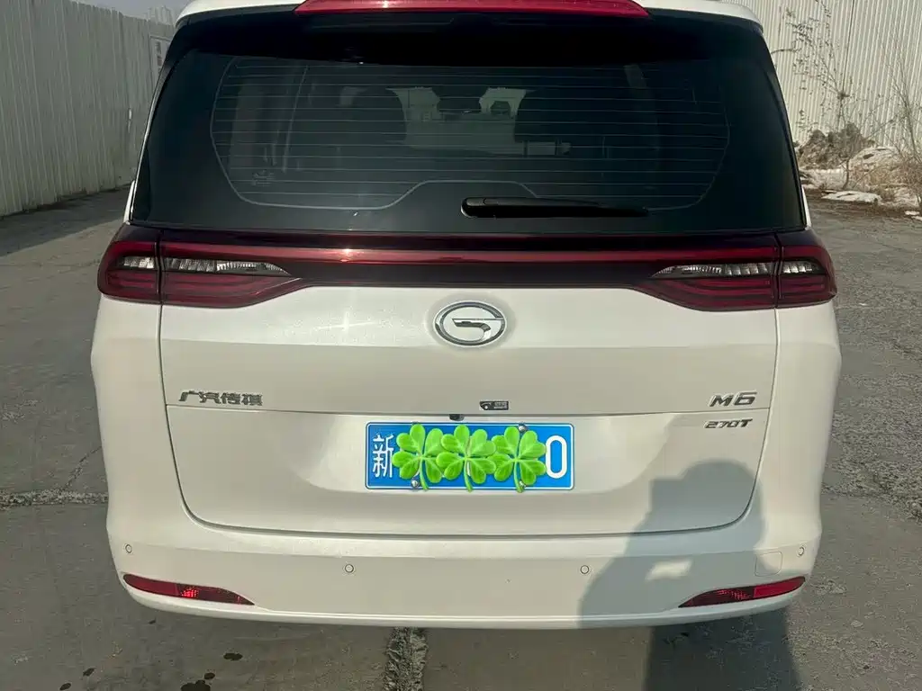 Trumpchi M6 2021 270T DCT Deluxe Edition (seven seats)