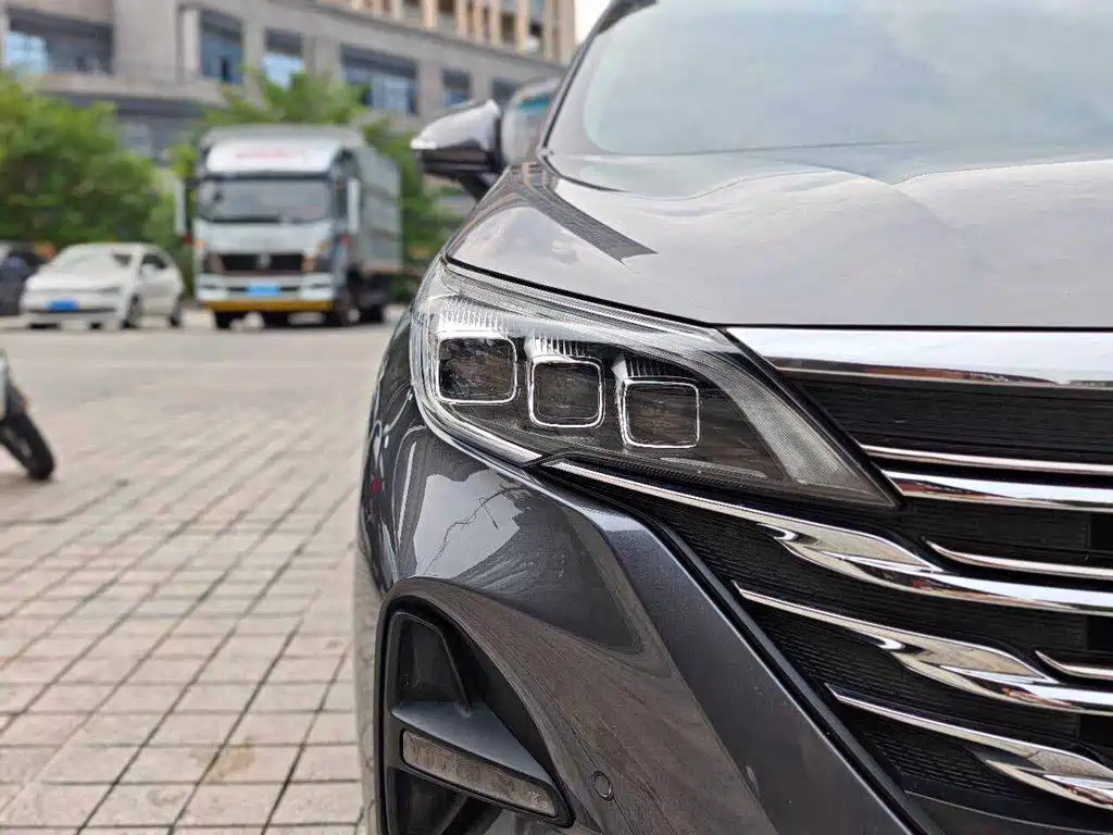 Фото машины 24