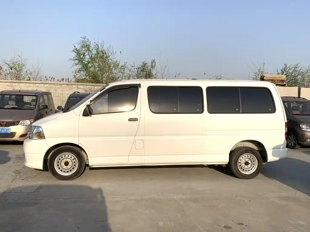 Jinbei Express 2020 2.0L upgraded version of National VI standard 6-seater 1TZS