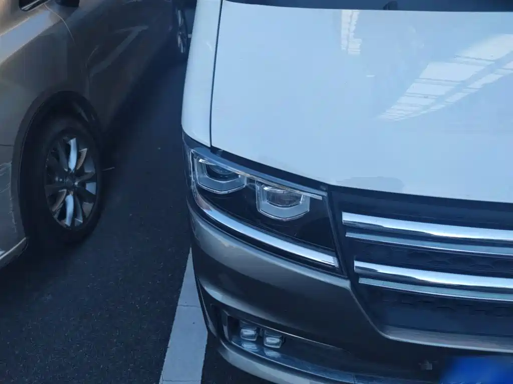 Фото машины 23