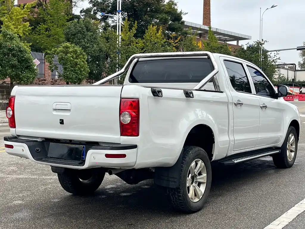 JAC T6 2020 2.0T diesel four-wheel drive business long-axis national VI HFC4DB2-2E