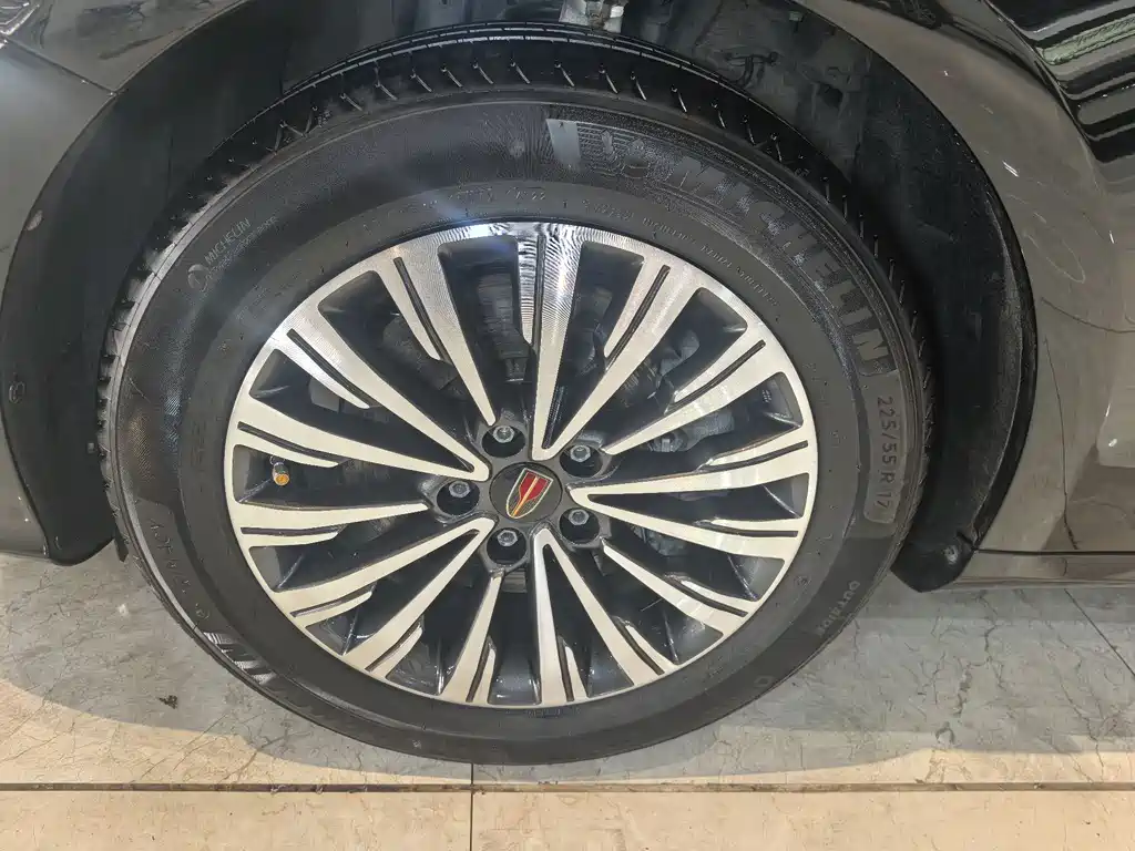 Hongqi H7 2021 1.8T Comfort Edition