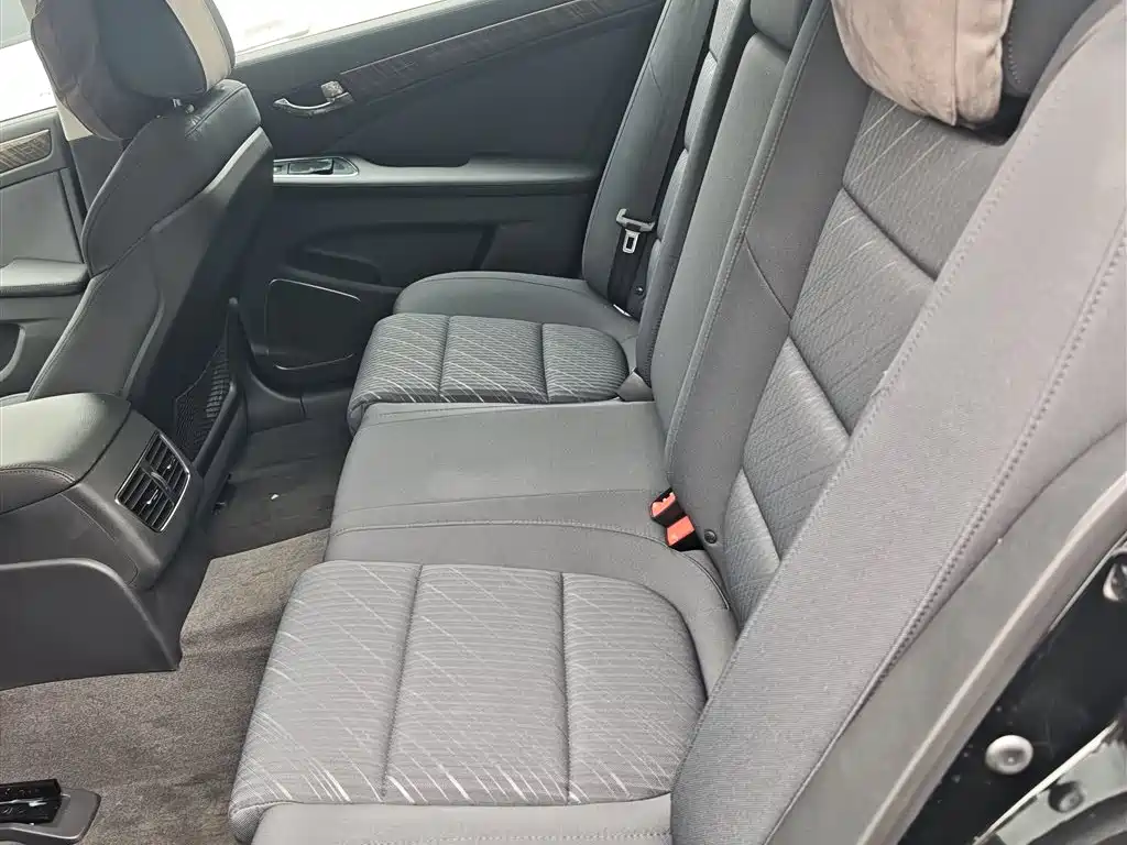 Hongqi H7 2021 1.8T Official Edition