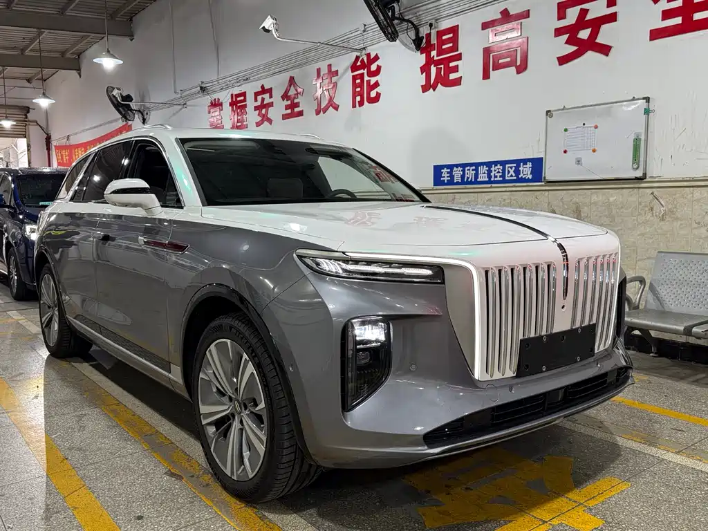 Hongqi E-HS9 2024 690km Flag Enjoy Edition six-seater