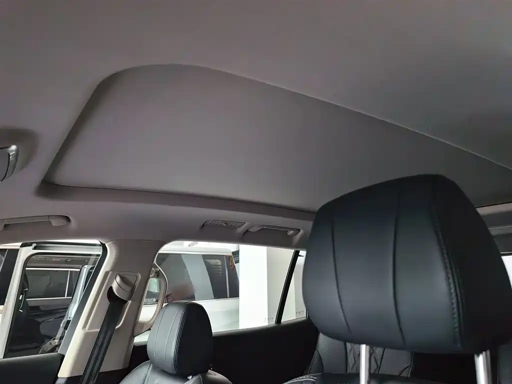 Hongqi HS7 PHEV 2024 2.0T PHEV four-wheel drive Qichang version 6-seater