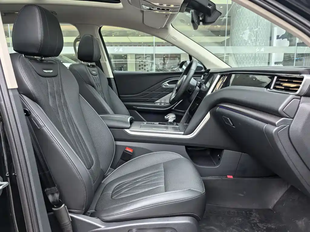 Hongqi HS7 PHEV 2024 2.0T PHEV four-wheel drive Qichang version 6-seater