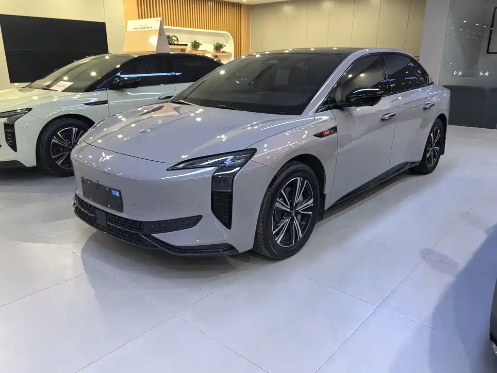 Hongqi EH7 2024 model 690 Pro
