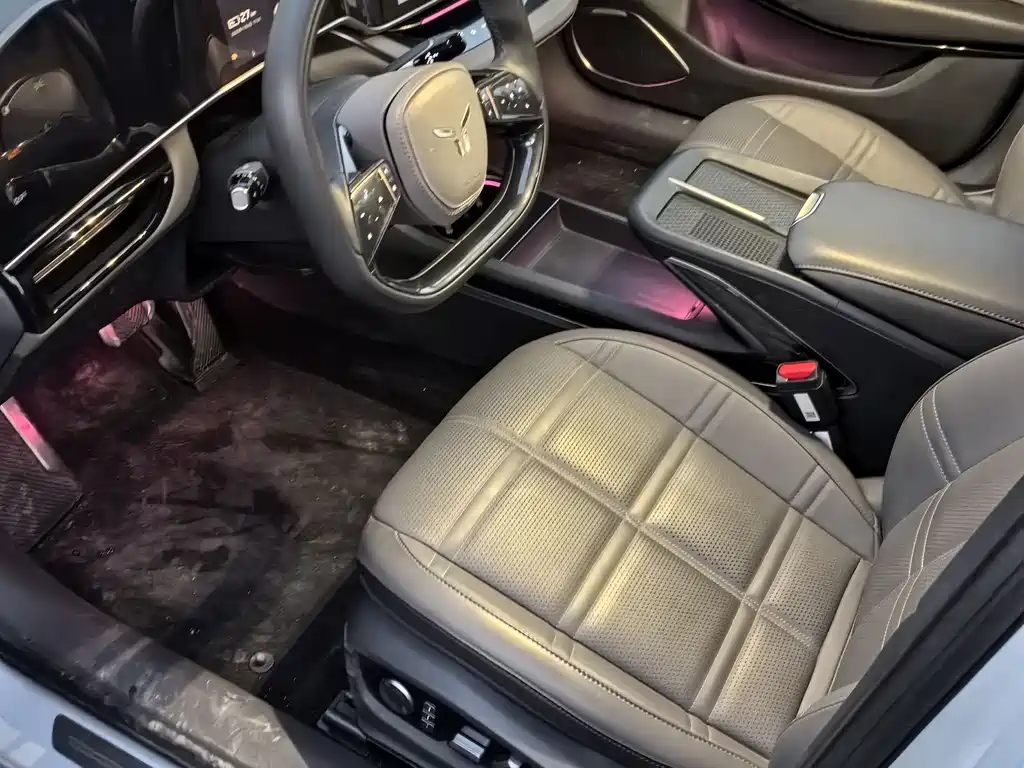 Hongqi EH7 2024 model 690 Pro