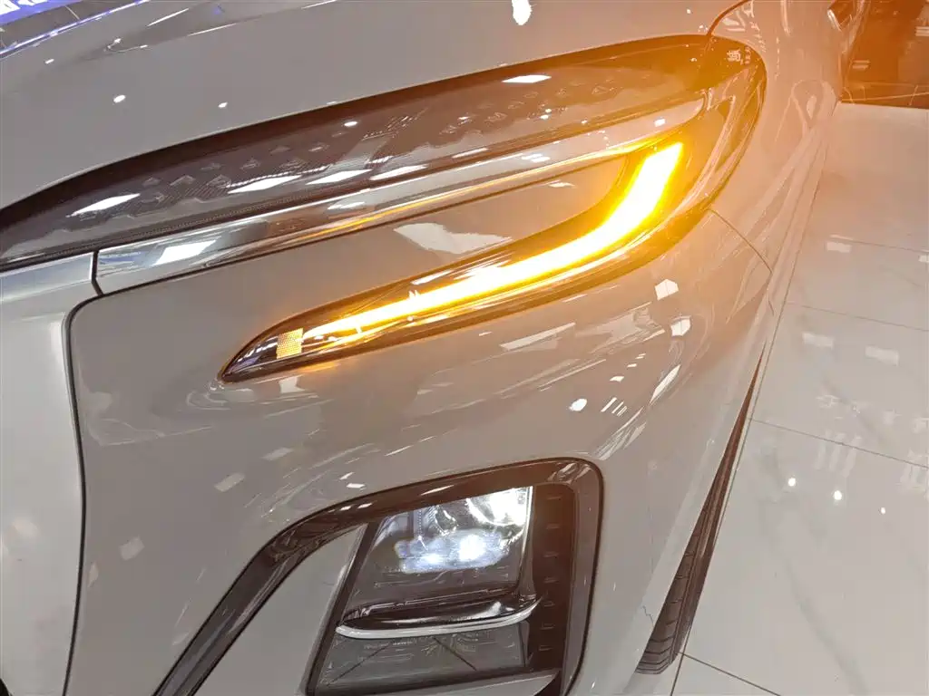 Hongqi HS3 2023 1.5T two-wheel drive Shanwei Version