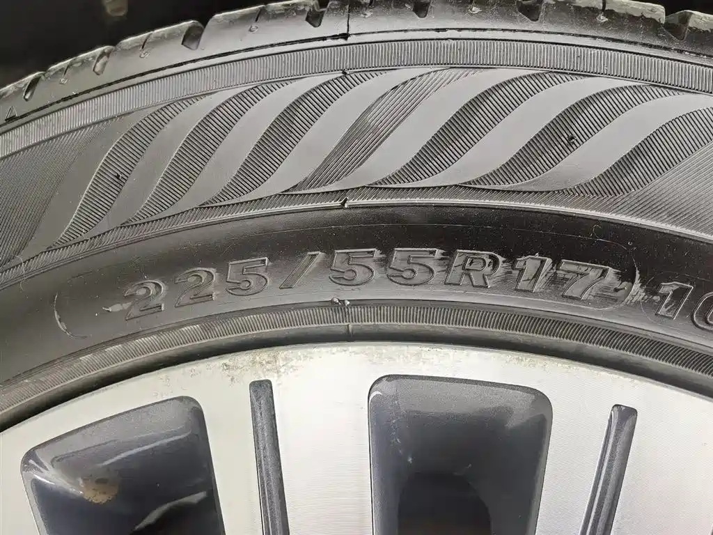 Hongqi H7 2019 1.8T Comfort Edition