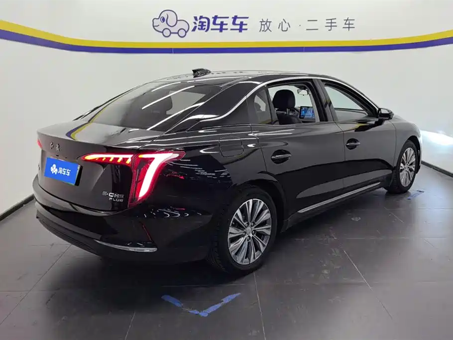 Hongqi E-QM5 2024 model 560km PLUS