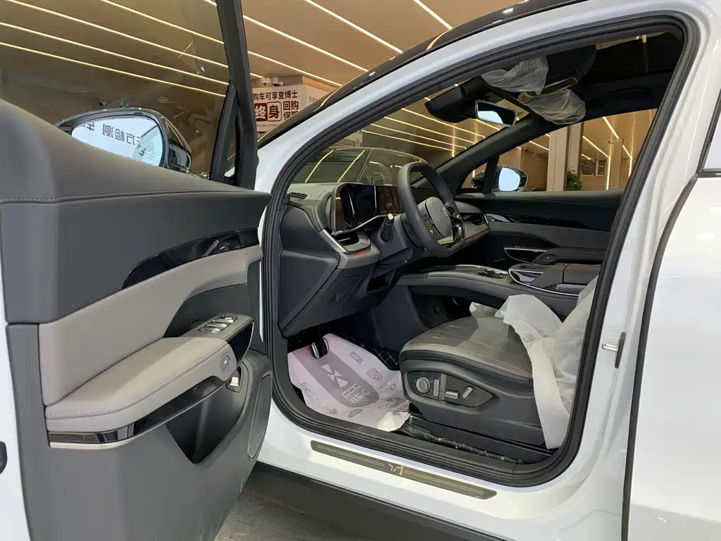 Hongqi Tiangong 08 2025 Model 605 Pioneer Edition