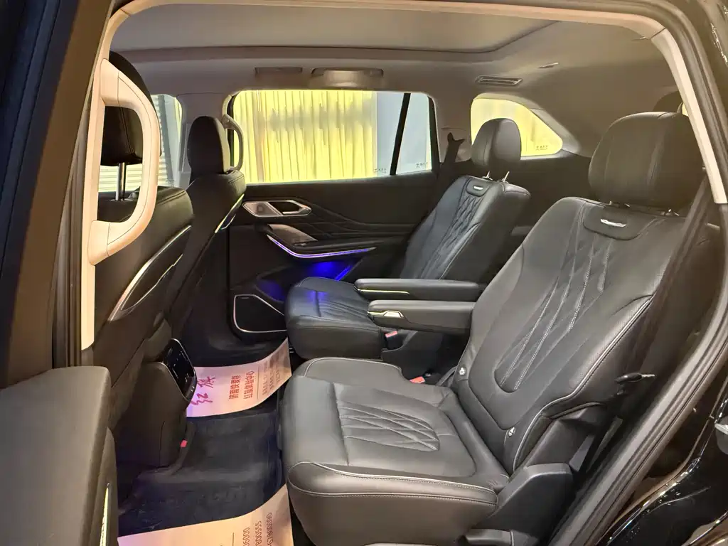 Hongqi HS7 PHEV 2024 2.0T PHEV four-wheel drive Qichang version 6-seater