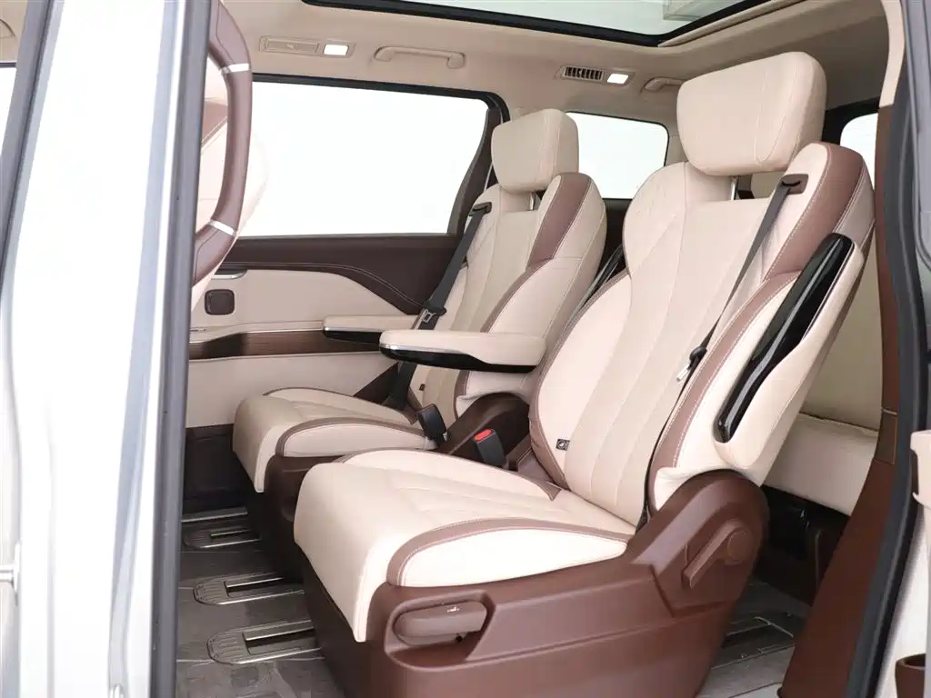 Pentium M9 2023 2.0T Exclusive 70th Anniversary Edition