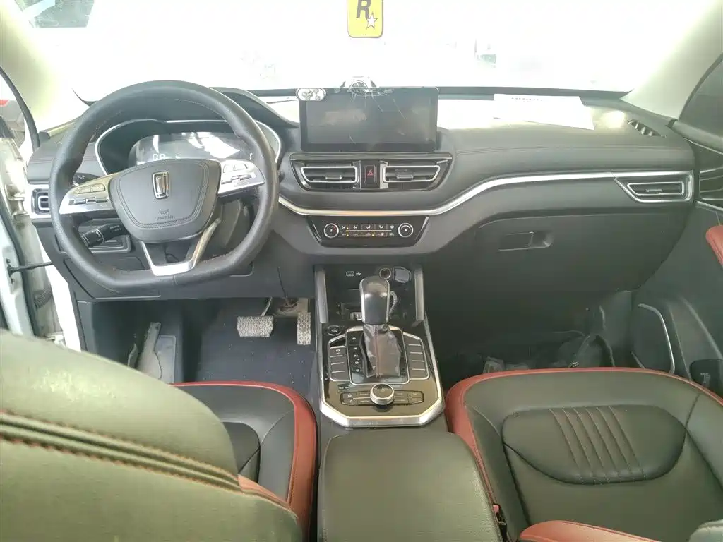 Pentium T33 2019 1.6L automatic luxury Country VI