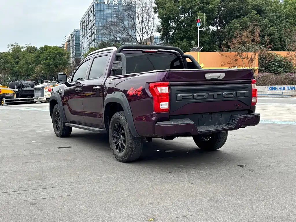 Foton Mars 2023 Mars 7 2.0T diesel automatic four-wheel drive standard axle luxury type