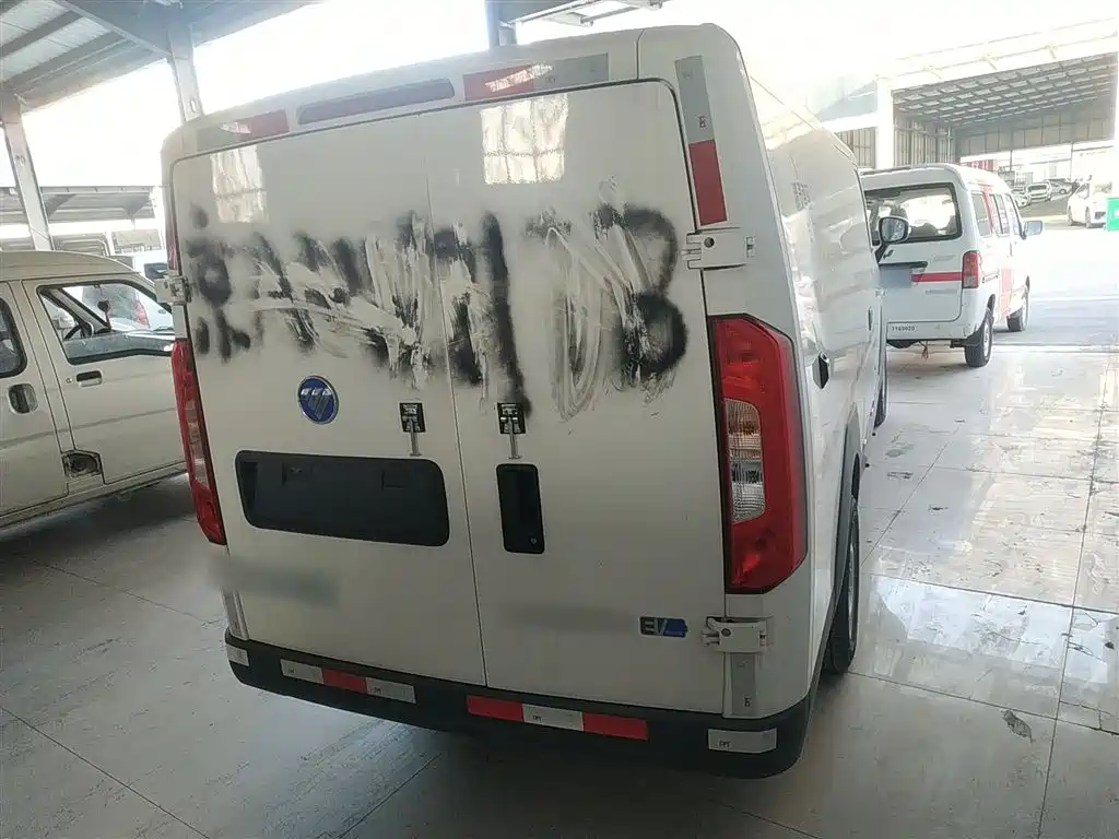 Smart Smurfs E7 2024 facelift pure electric van transporter flat-top 2-seater Eve Lithium energy 41.86kWh