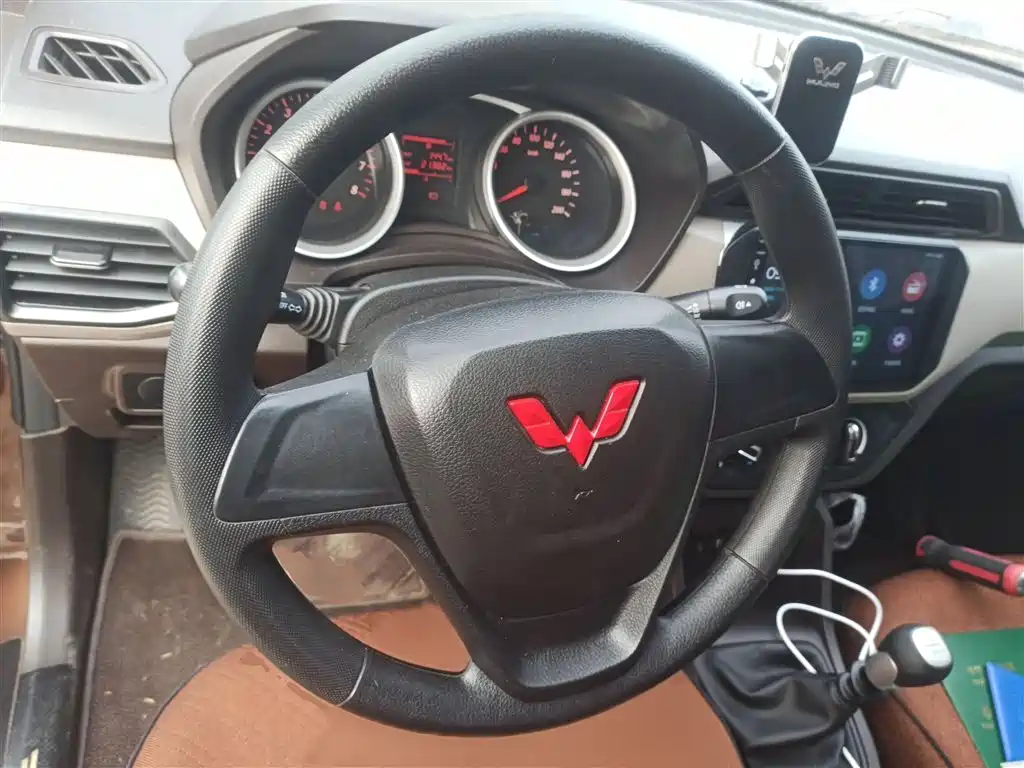 Wuling Hongguang 2021 facelift 1.5L S standard Electric Booster LAR