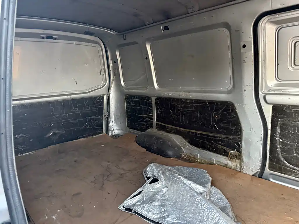 Wuling Rongguang EV 2020 window-sealed version Basic Type 2 seats 252KM