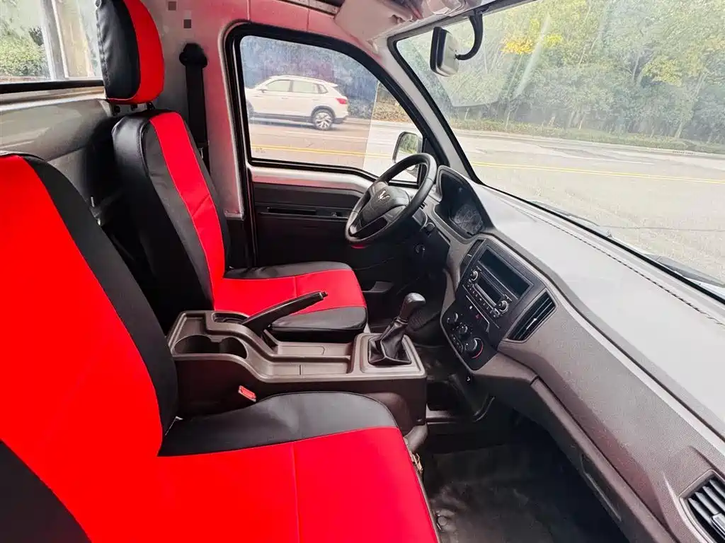 Wuling Rongguang New Card 2019 1.5L single Row L3C