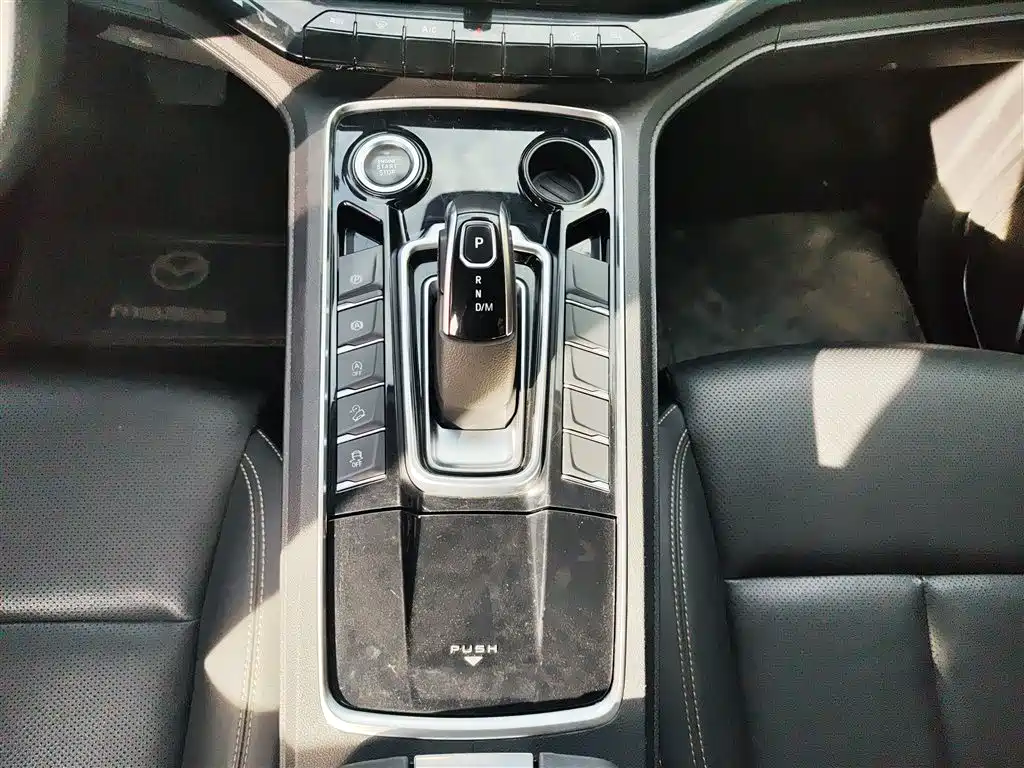 Yuhu 9 2019 2.0T automatic gasoline two-wheel drive comfort type