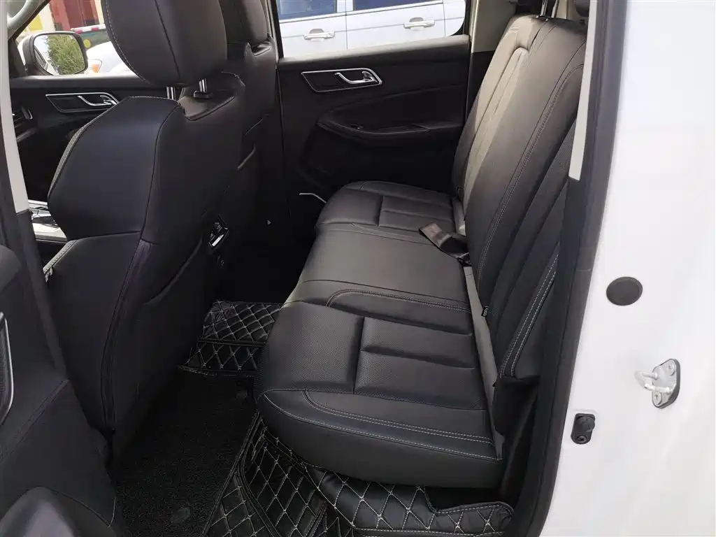 Yuhu 9 2019 2.0T automatic gasoline two-wheel drive exclusive type