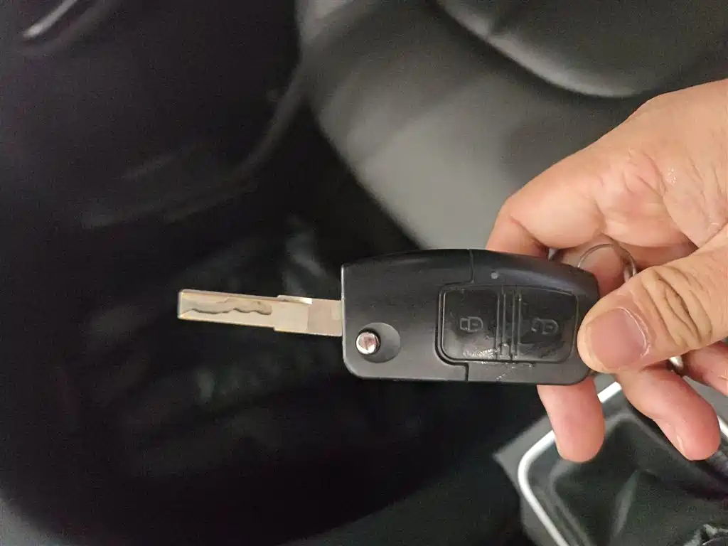 Baodian 2020 2.5T diesel two-wheel drive comfort edition long axis JX4D25A6L