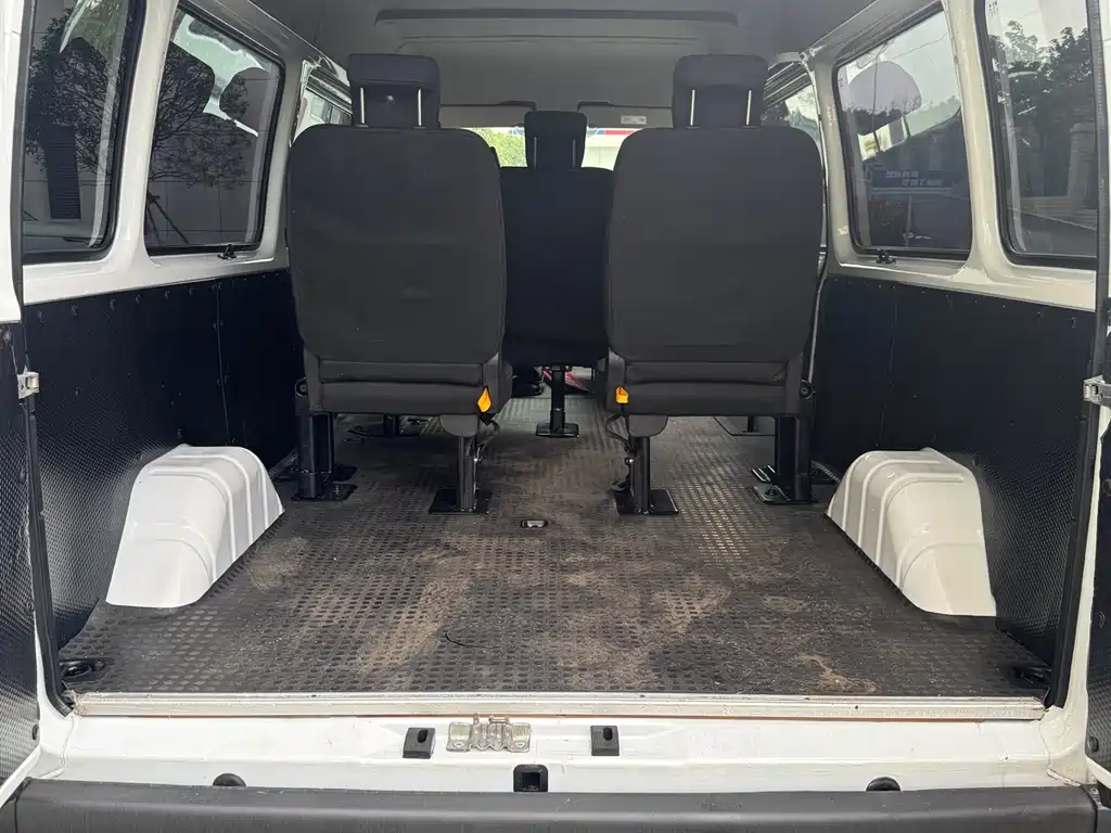 Teshun 2019 2.8T commercial long-axis mid-top 6-seater rear single tire National VI JX493