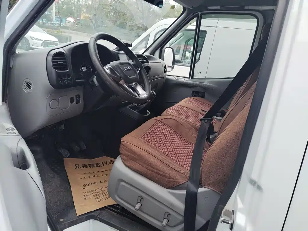 Teshun 2019 2.8T commercial short-axis mid-top 3-seater National VI JX493