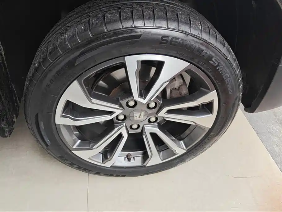 Baojun RS-5 2019 1.5T CVT Intelligent Driving Control Ultimate Edition National V