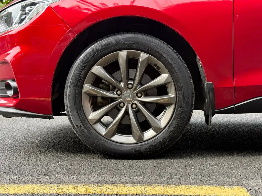 Baojun RC-6 2019 1.5T CVT 24-hour online luxury