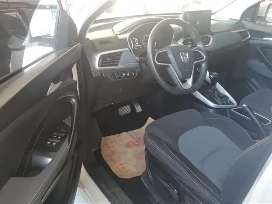 Baojun 530 2019 1.5T CVT Elite Country VI