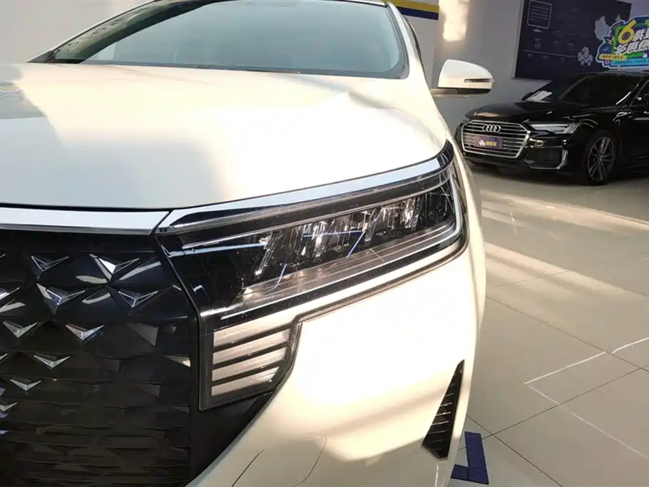 Qichen D60 2021 PLUS 1.6L XL CVT Yue Ling Edition