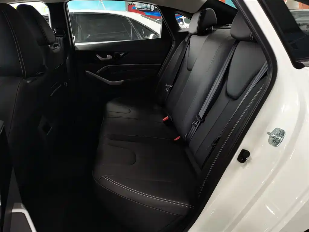 Фото машины 23