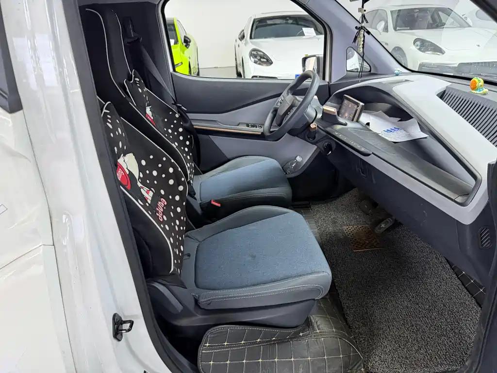 Baojun E200 2020 305KM Smart Edition