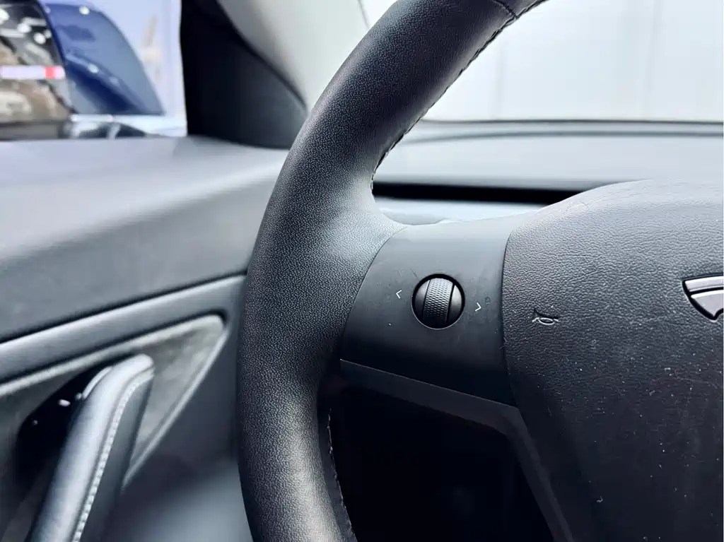 Фото машины 23