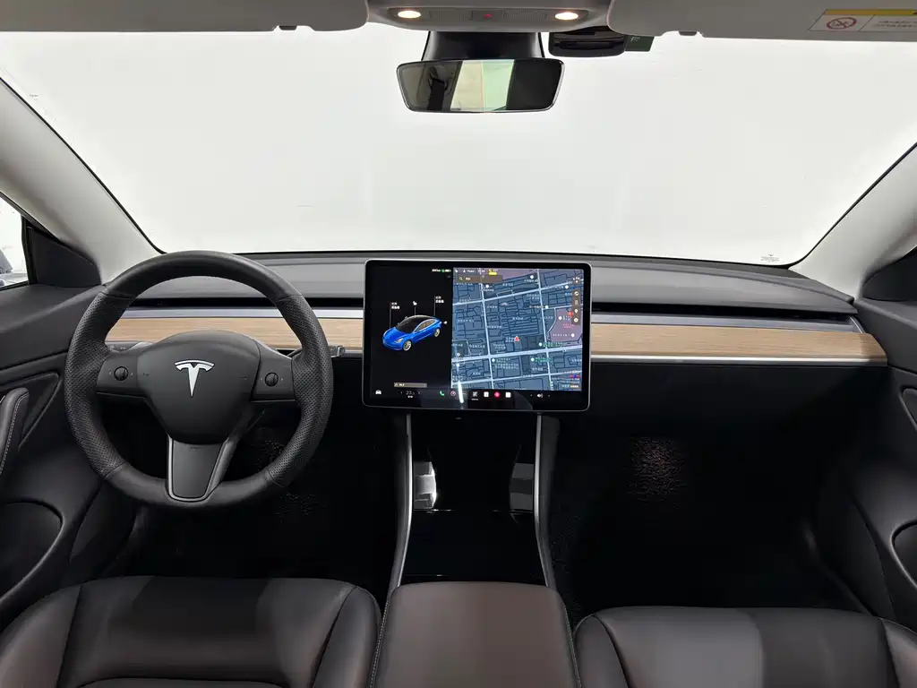 Model 3 imported 2019 long battery life all-wheel drive version