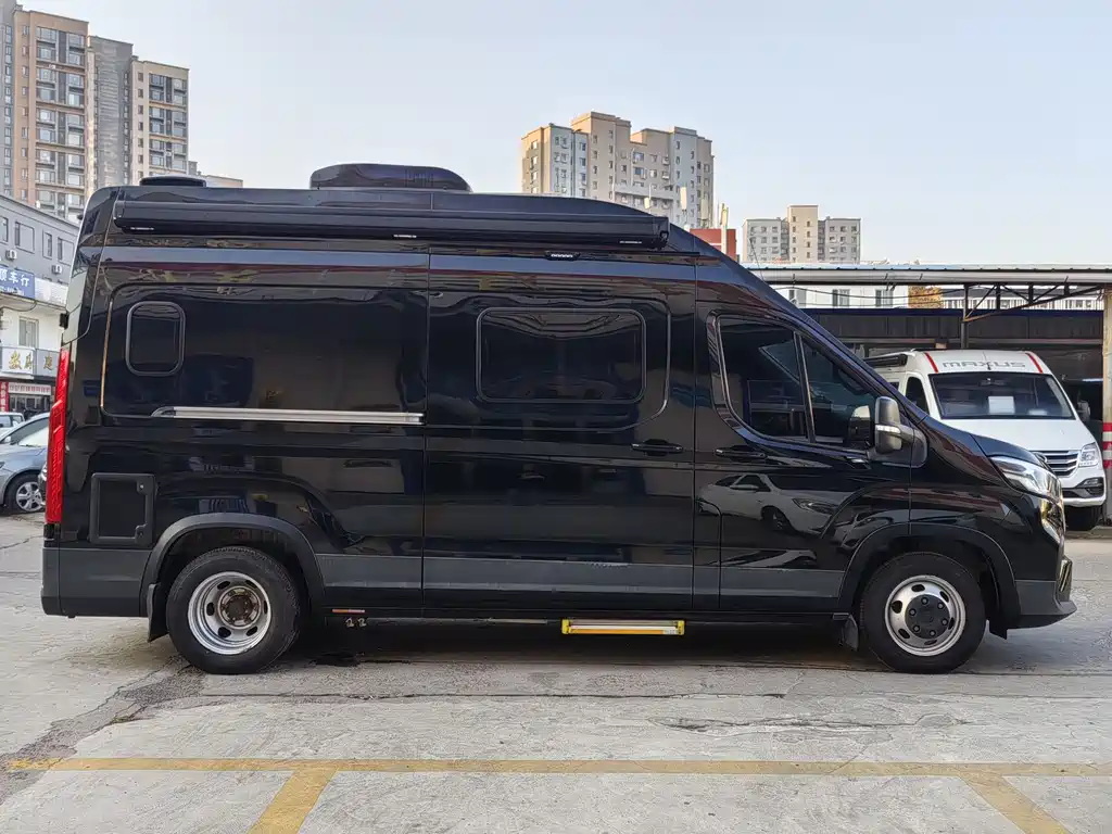 SAIC Maxus V90 Rv 2021 2.0T Traveler V90 self-propelled Type B Rv Luxury Version Vertical bed
