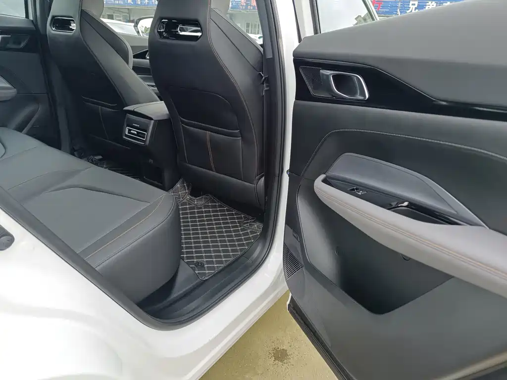 Фото машины 28