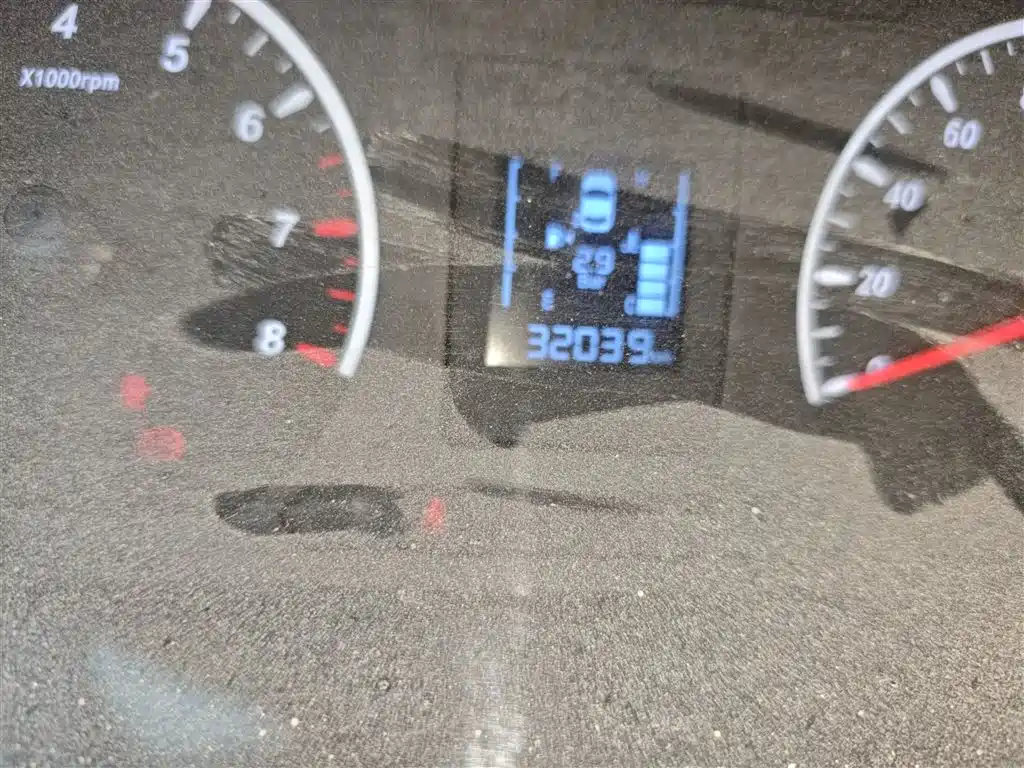 Lingzhi PLUS 2023 2.0L manual Comfort CNG 7 seats