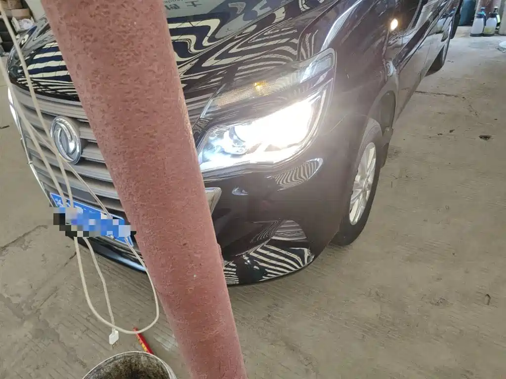 Lingzhi 2020 M5L 2.0 L luxury 7-seater