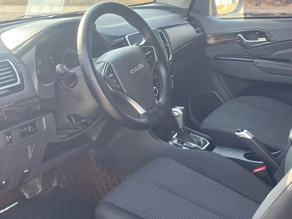 Lingtuo 2020 2.5T two-wheel drive automatic ultimate edition Country VI extended edition JE4D25Q6A