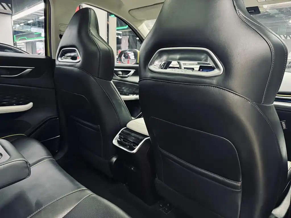 Фото машины 30