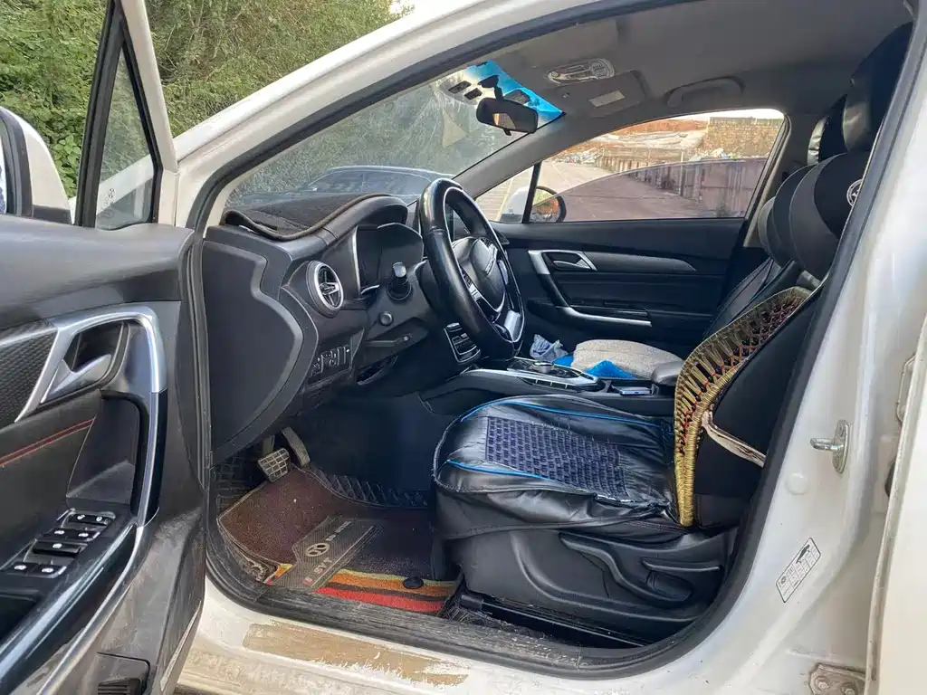 Beijing EU5 2021 Quick Change Version